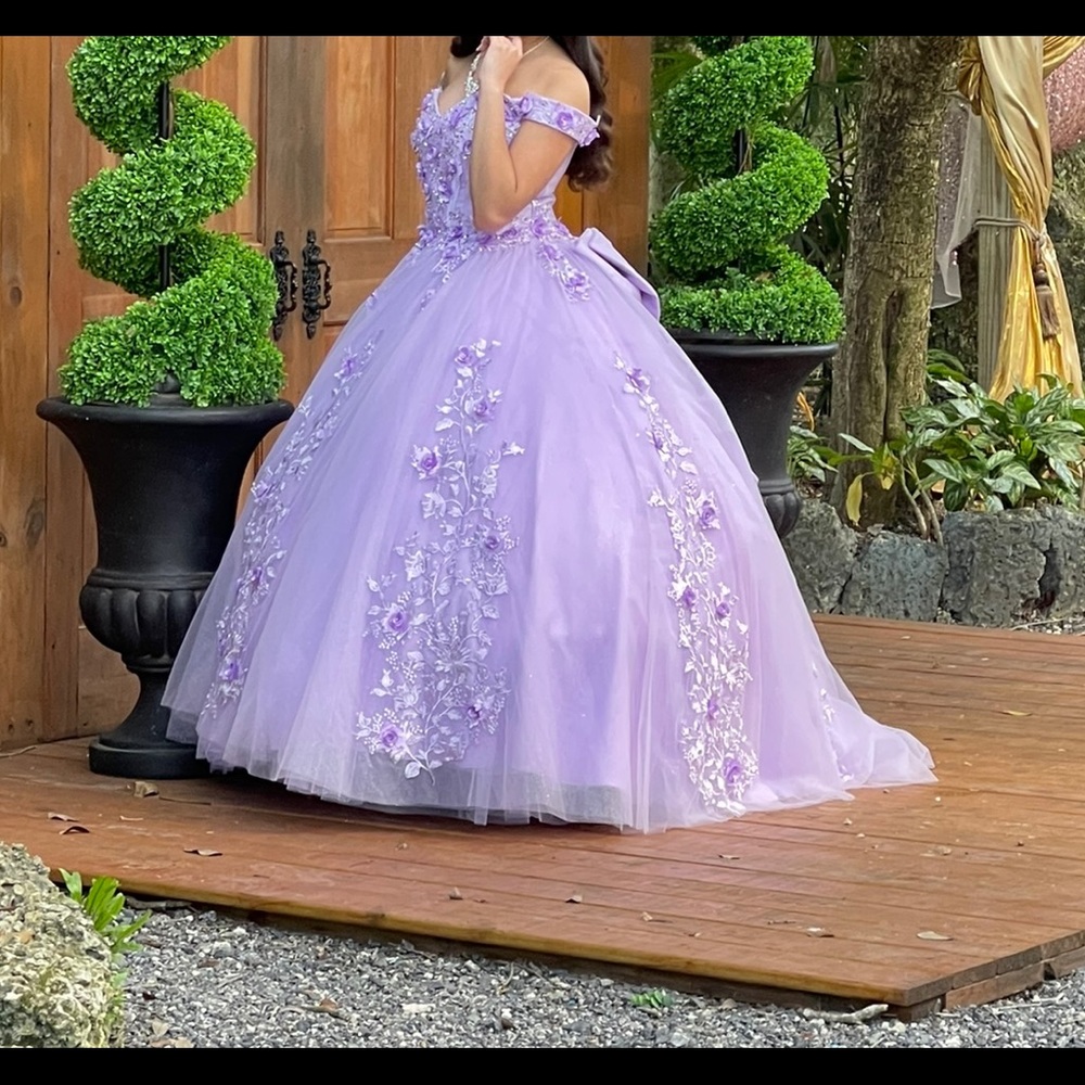 Quinceañera lilac dress